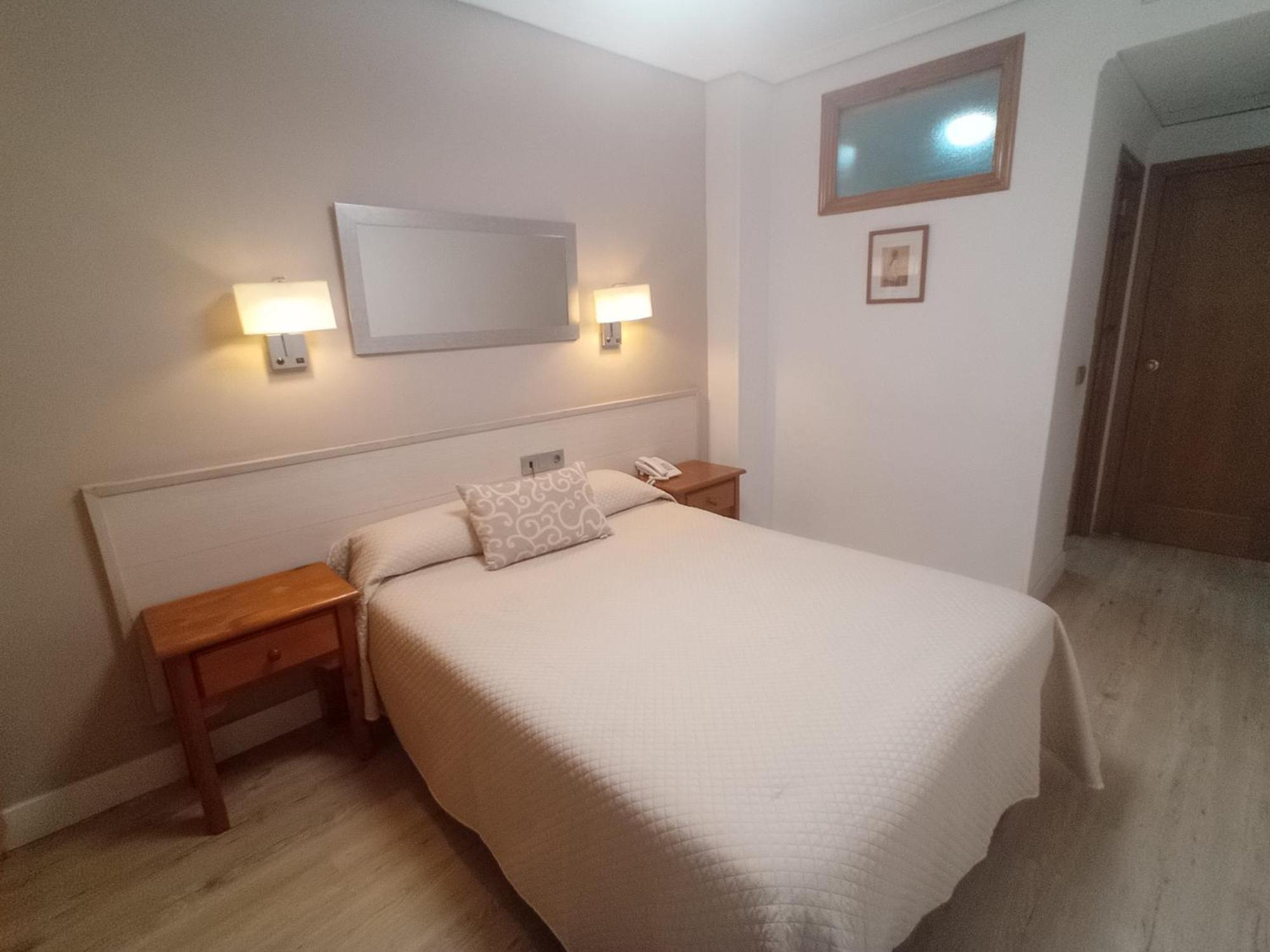 Hostal Atienzar Albacete Exteriör bild