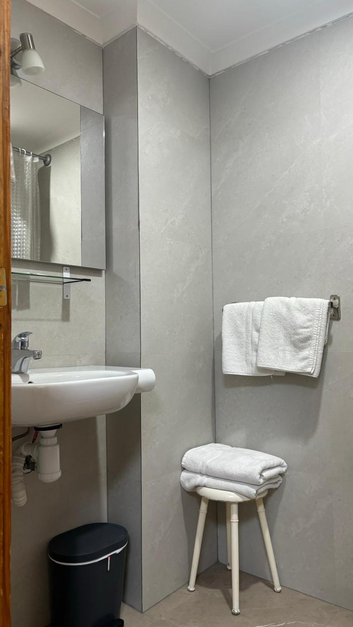 Hostal Atienzar Albacete Exteriör bild