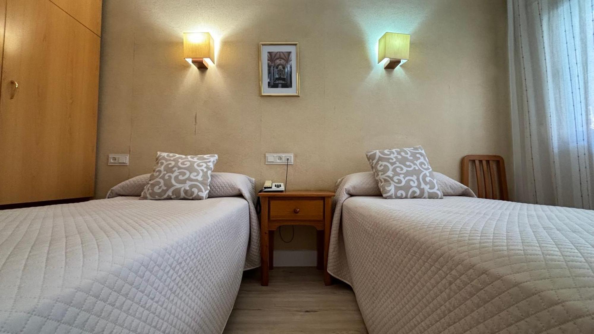 Hostal Atienzar Albacete Exteriör bild