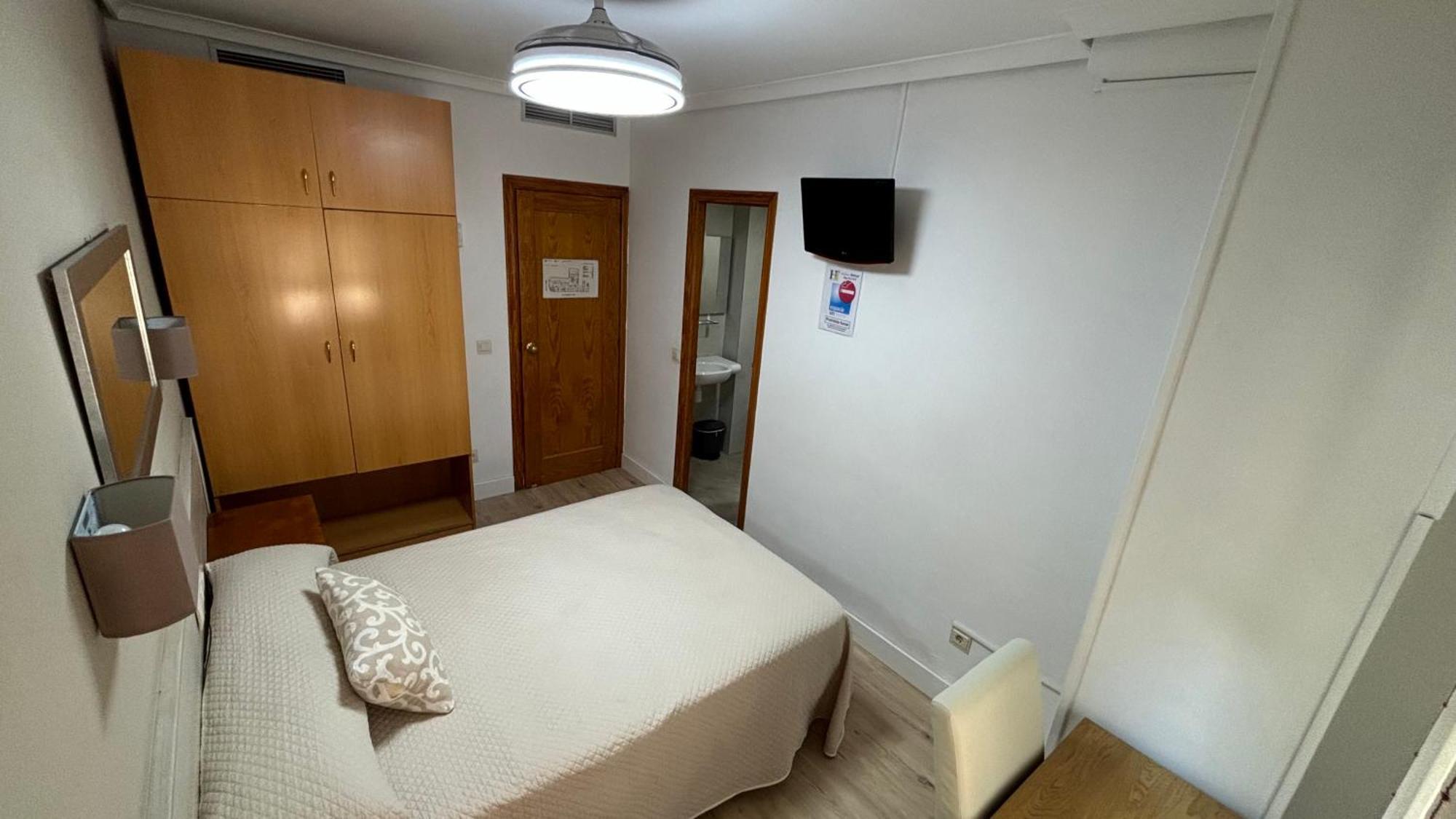 Hostal Atienzar Albacete Exteriör bild