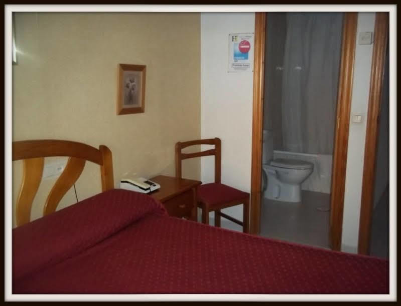 Hostal Atienzar Albacete Exteriör bild